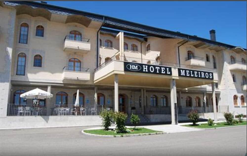 Hotel Meleiros Castro De Sanabria Extérieur photo